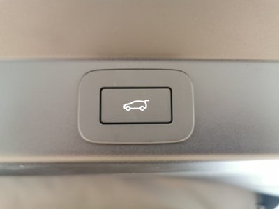 2025 LAND Rover RANGE ROVER SPORT — миниатюра 32