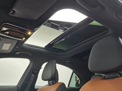 2025 Mercedes-BENZ C-CLASS — миниатюра 21