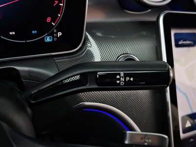 2025 Mercedes-BENZ C-CLASS — миниатюра 12