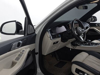 صورة 10 لـ 2022 BMW X7