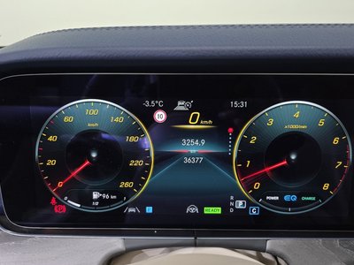 MERCEDES-BENZ E-CLASS - 8