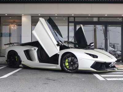 LAMBORGHINI AVENTADOR - 6