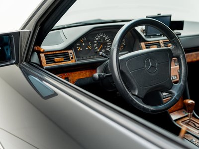 1992 Mercedes-BENZ MEDIUM-CLASS thumbnail 43