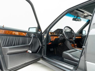 1992 Mercedes-BENZ MEDIUM-CLASS thumbnail 17