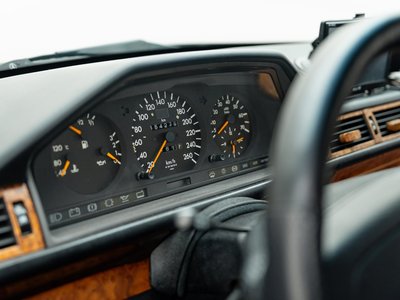 1992 Mercedes-BENZ MEDIUM-CLASS thumbnail 44