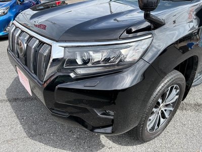 TOYOTA LAND CRUISER PRADO - 8