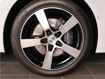 PORSCHE PANAMERA - 10