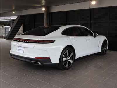 PORSCHE PANAMERA - 5