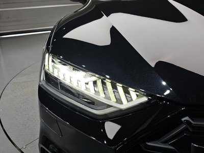 AUDI A7 - 9