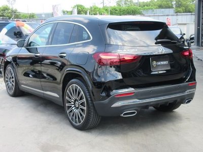 MERCEDES-BENZ GLA - 2