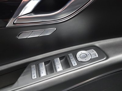 2021 Genesis GV80 — миниатюра 32