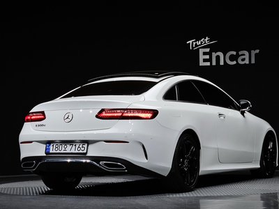 MERCEDES-BENZ E-CLASS - 5