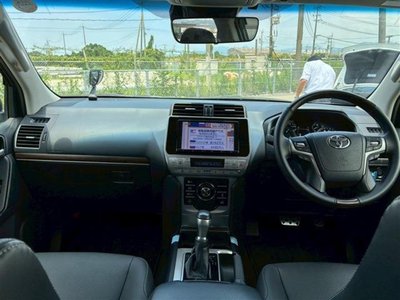 2023 Toyota LAND CRUISER PRADO — миниатюра 14