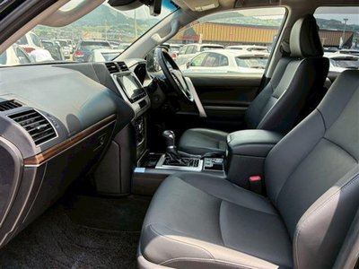 2023 Toyota LAND CRUISER PRADO — миниатюра 12