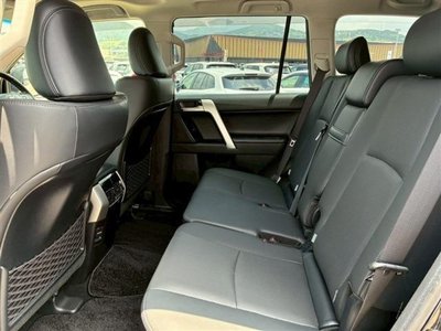 2023 Toyota LAND CRUISER PRADO — миниатюра 17