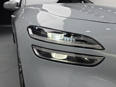 صورة 9 لـ 2021 GENESIS THE NEW G70
