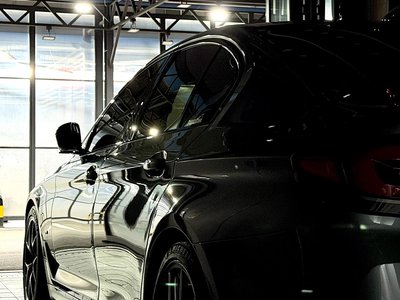 BMW 5 SERIES - 4