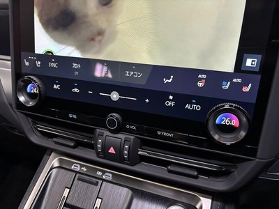 صورة مصغرة 33 لـ 2025 Lexus GX