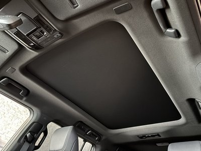 صورة مصغرة 34 لـ 2025 Lexus GX