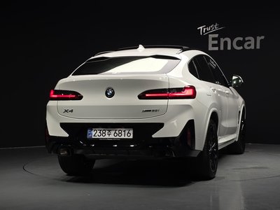 2025 BMW X4 — фото 4