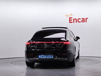 MERCEDES-BENZ EQS - 4