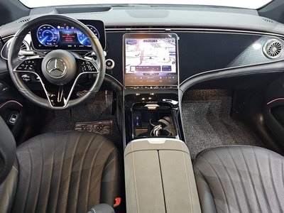 MERCEDES-BENZ EQS - 5