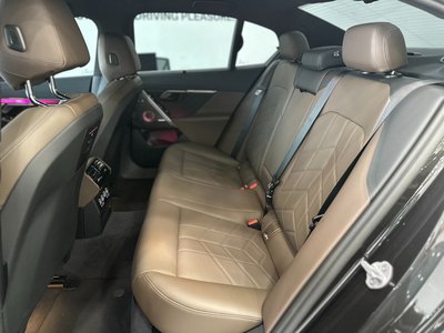 2025 BMW I5 — миниатюра 11
