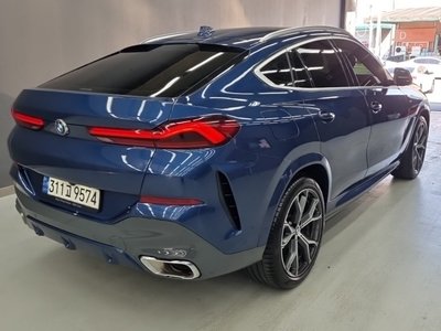 2022 BMW X6 — фото 4