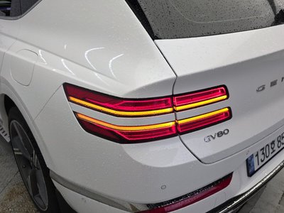 GENESIS GV80 - 10