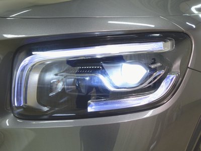 MERCEDES-BENZ GLB - 3