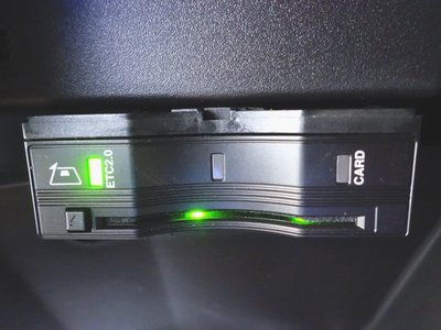 MERCEDES-BENZ GLB - 10