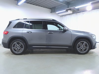 MERCEDES-BENZ GLB - 8