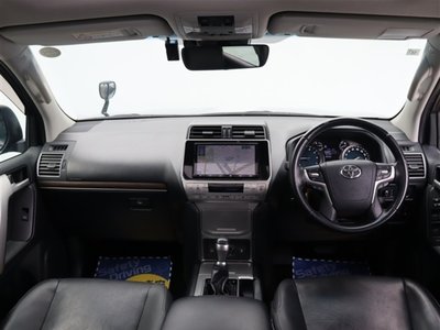 2019 Toyota LAND CRUISER PRADO — фото 4