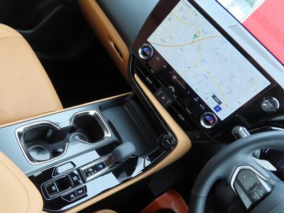 2023 Lexus NX — миниатюра 16