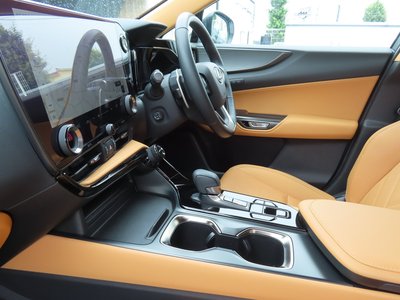 2023 Lexus NX — миниатюра 12