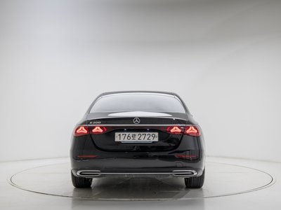 MERCEDES-BENZ E-CLASS - 3