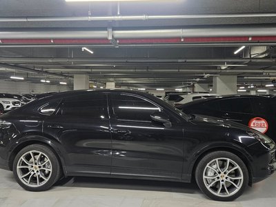 PORSCHE CAYENNE - 4