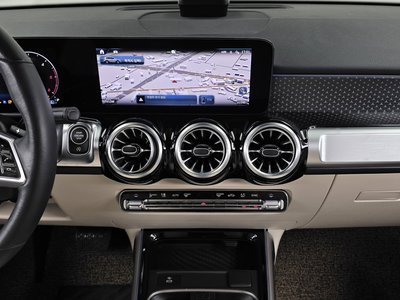 2024 Mercedes-BENZ GLB 缩略图 13