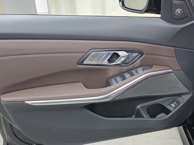 2026 BMW 3 SERIES thumbnail 14