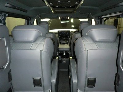 TOYOTA VELLFIRE - 6