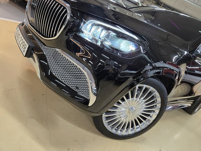 MERCEDES-BENZ GLS - 4