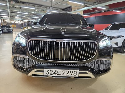 MERCEDES-BENZ GLS - 2