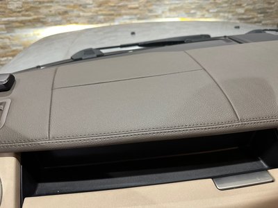 صورة مصغرة 43 لـ 2015 LAND Rover DISCOVERY