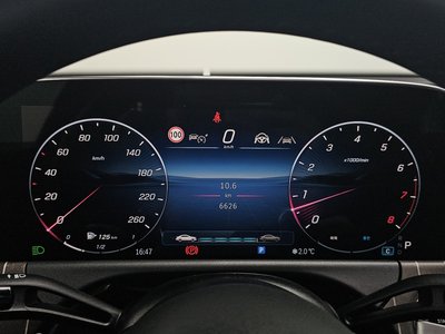 MERCEDES-BENZ E-CLASS - 8