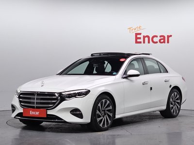 MERCEDES-BENZ E-CLASS - 1