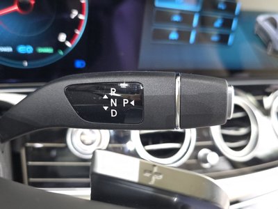 MERCEDES-BENZ E-CLASS - 9