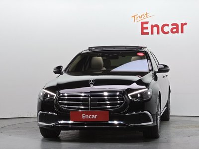 MERCEDES-BENZ E-CLASS - 2