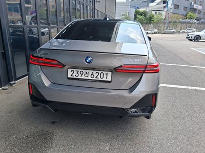 BMW 5 SERIES - 2