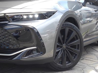 2025 Toyota CROWN CROSSOVER 照片 3