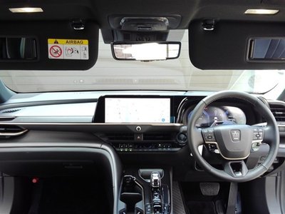 2025 Toyota CROWN CROSSOVER 照片 8